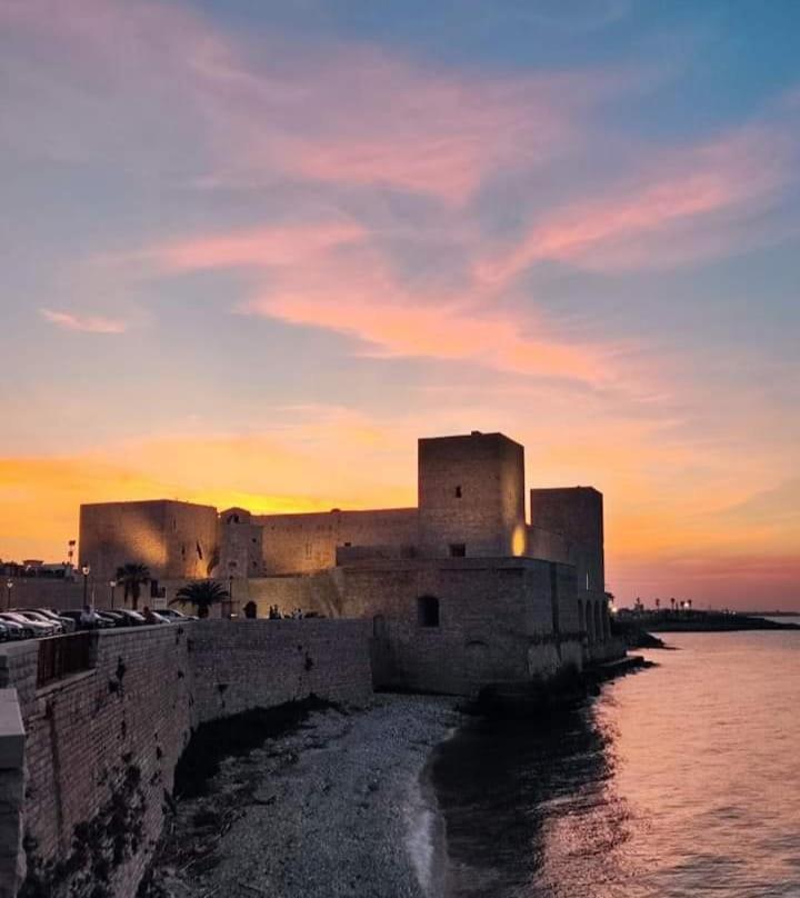 Le Rondini Appartement Trani Buitenkant foto